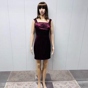 💘NEW! WINE PURPLE SATINY MINI DRESS